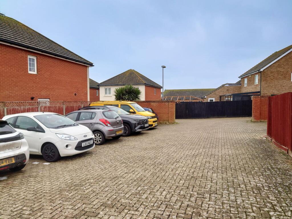 Additional image 20 of Roundhouse Crescent, Peacehaven