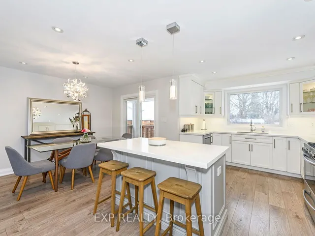Additional image 16 of 3496 Caplan Cres