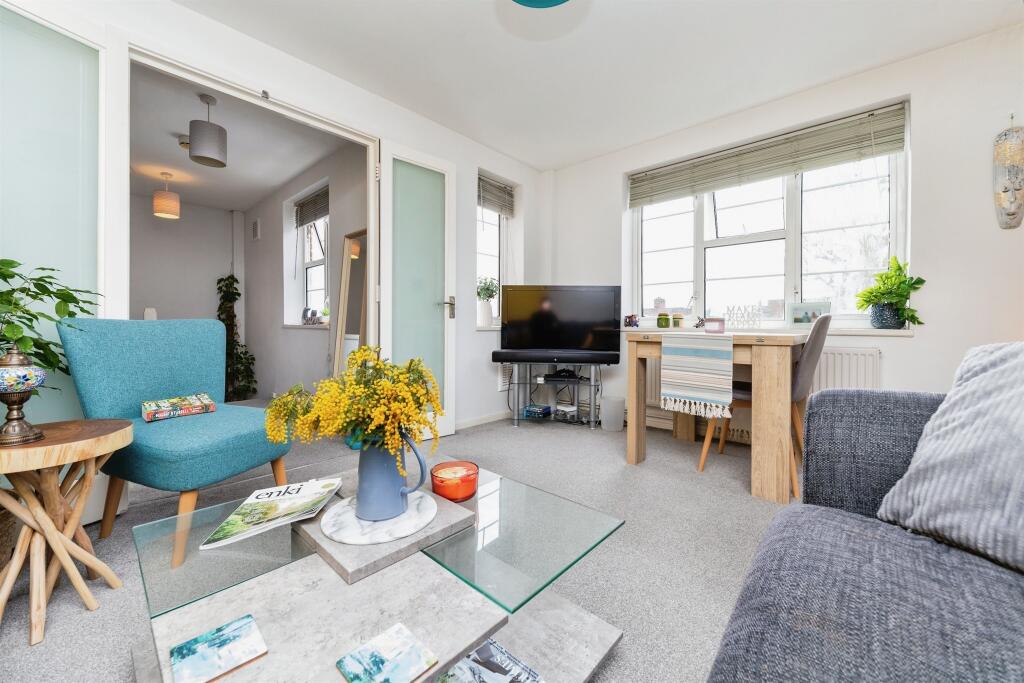 Additional image 5 of Four Acres, Welwyn Garden City