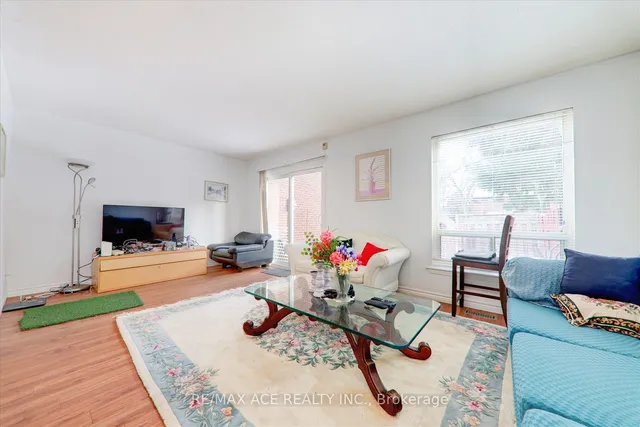 Additional image 12 of 811 Military Tr