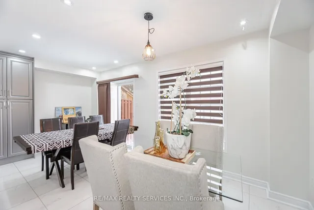 Additional image 8 of 46 Hollowgrove Blvd