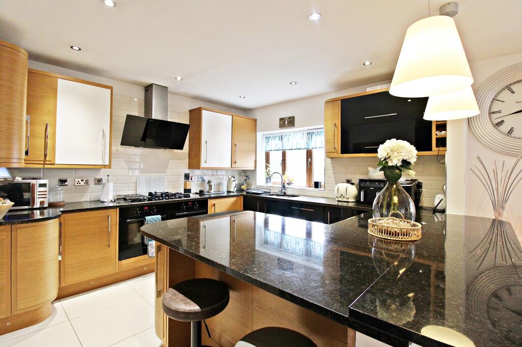 Additional image 18 of Manor Hill, Miskin, Pontyclun, Rhondda Cynon Taff. CF72 8JP