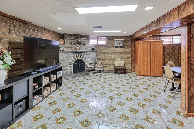 Additional image 16 of 15 Fulwell Cres