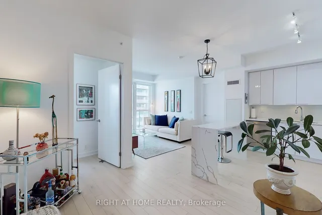 Additional image 13 of 10 Park Lawn Rd Unit 3510