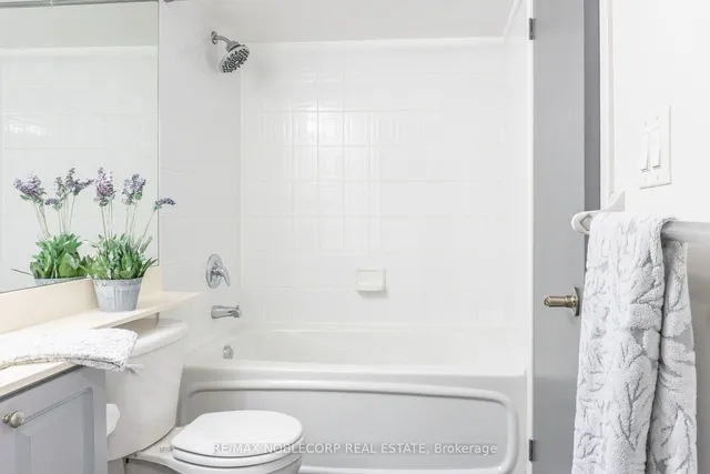 Additional image 17 of 1000 King St Unit 208