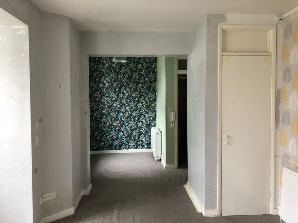 Additional image 10 of Flat 5, 14 Park Crescent, Worthing, West Sussex, BN11 4AH