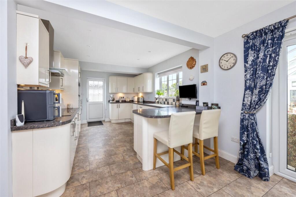 Additional image 4 of The Ridings, East Preston, Littlehampton, West Sussex, BN16
