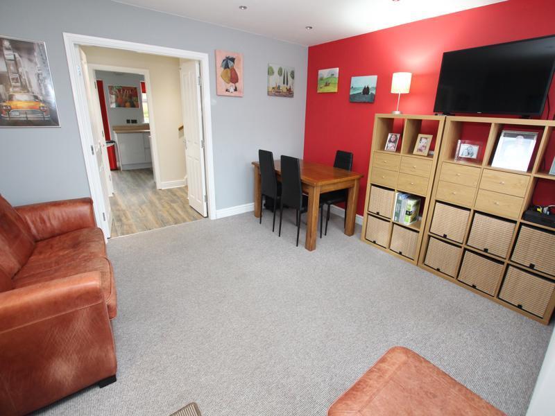 Additional image 8 of Far Highfield Close, Idle