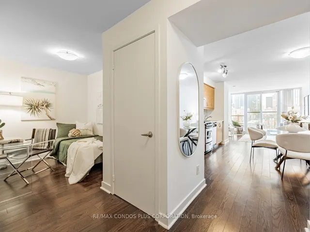 Additional image 21 of 320 Richmond St Unit 813