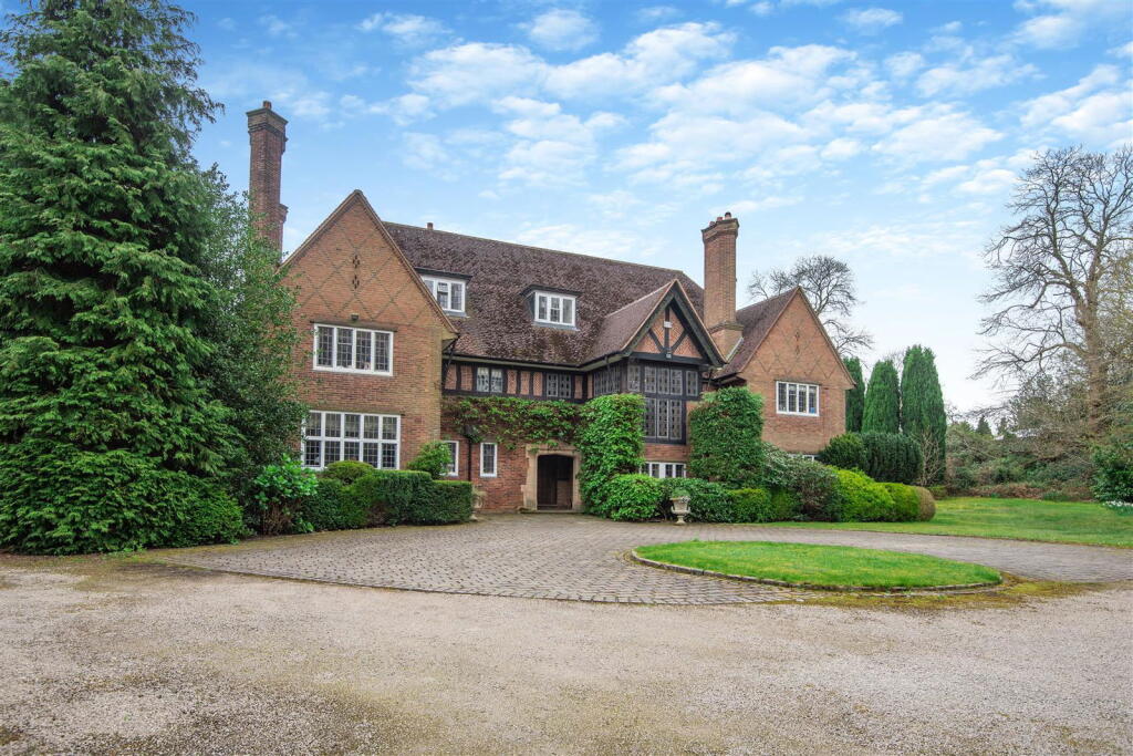 Bracebridge Road, Four Oaks Park, Sutton Coldfield
