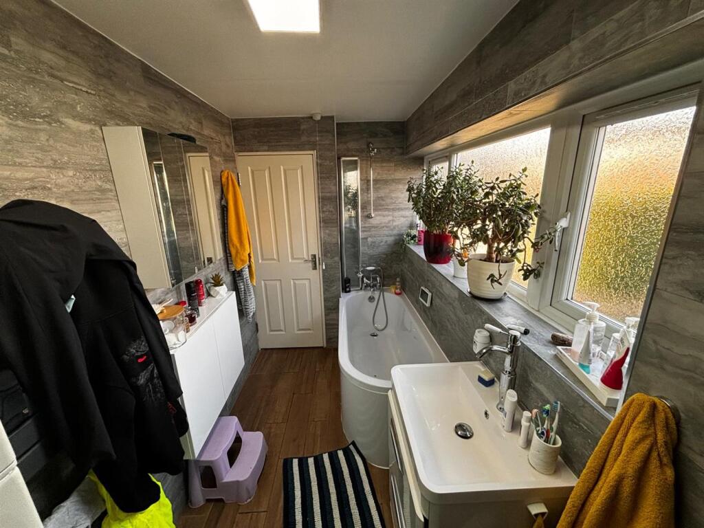 Additional image 10 of Travellers Lane, Hatfield