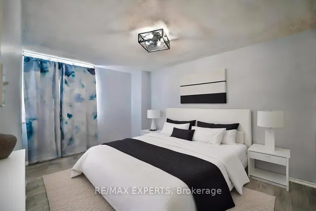 Additional image 24 of 551 The West Mall Unit 1120