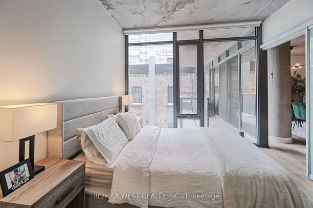 Additional image 16 of 650 King St Unit 409