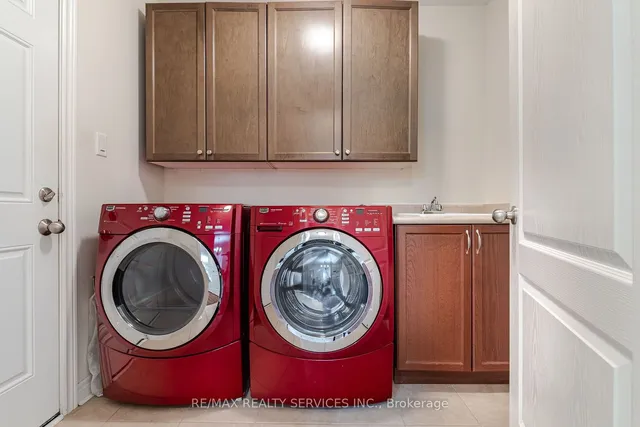 Additional image 18 of 19 Snapdragon Sq