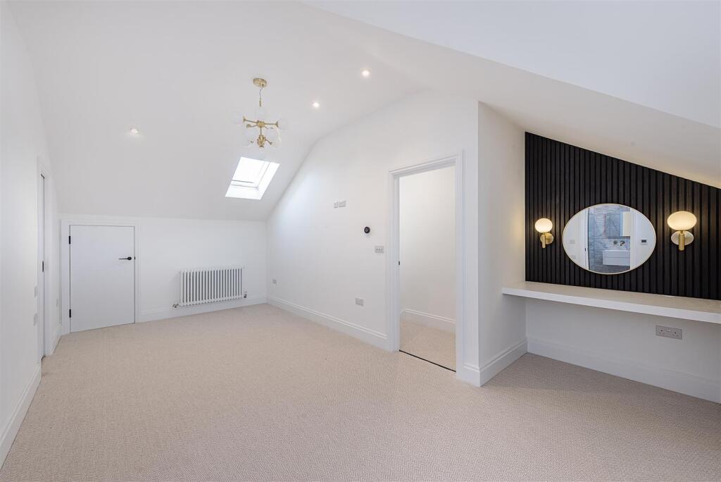 Additional image 9 of Sauncey Avenue, Harpenden