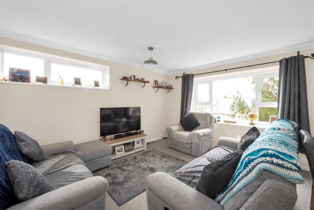 Additional image 10 of Hillside Road, Harpenden