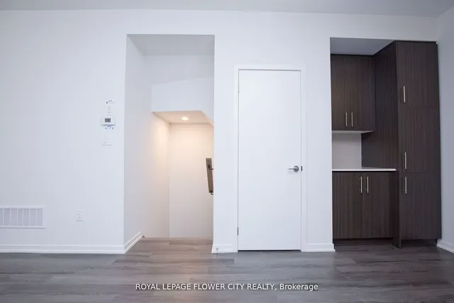 Additional image 5 of 225 Birmingham St Unit 160