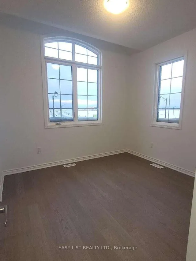 Additional image 30 of 1377 Lily Cres