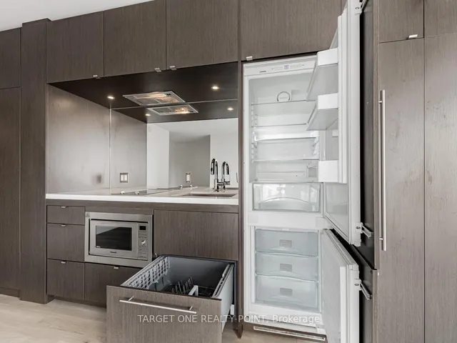 Additional image 10 of 155 Yorkville Ave Unit 1617