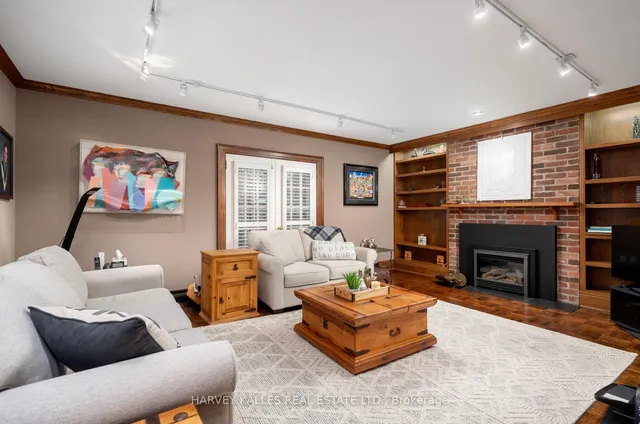 Additional image 23 of 17 Robinwood Ave