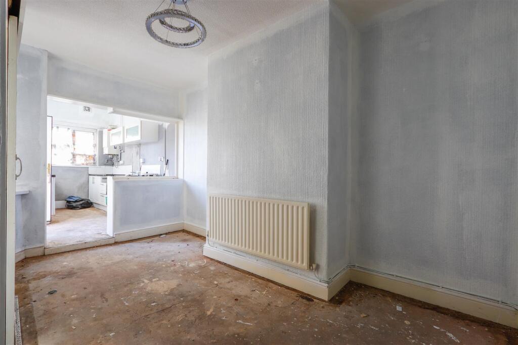 Additional image 9 of Courtenay Road, Barry