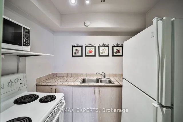 Additional image 39 of 551 The West Mall Unit 1120