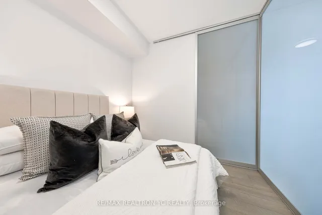 Additional image 17 of 59 Annie Craig Dr Unit 1005