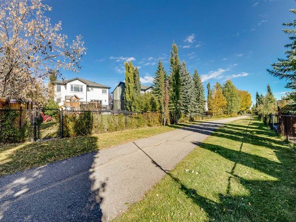 Additional image 4 of 39 N Rockcliff Lndg NW, Calgary, AB T3G 5Z5