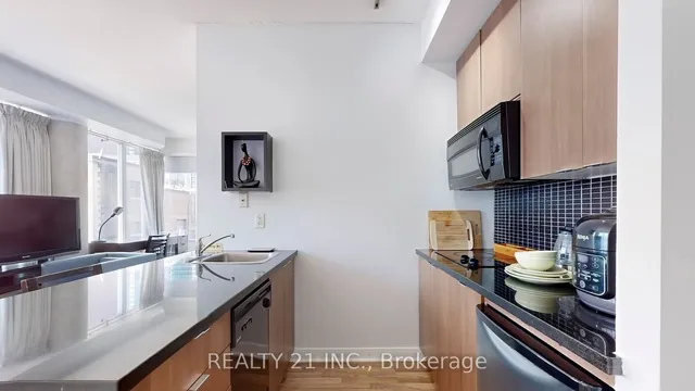 Additional image 13 of 8 Colborne St Unit 2505