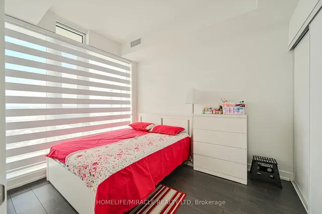 Additional image 17 of 215 Veterans Dr Unit 1102