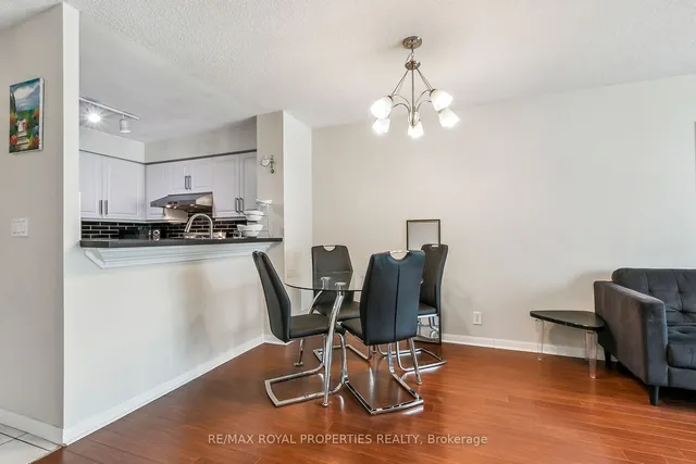 Additional image 9 of 11 Lee Centre Dr Unit 1002