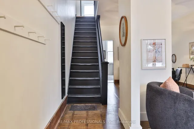 Additional image 12 of 253 Howland Ave