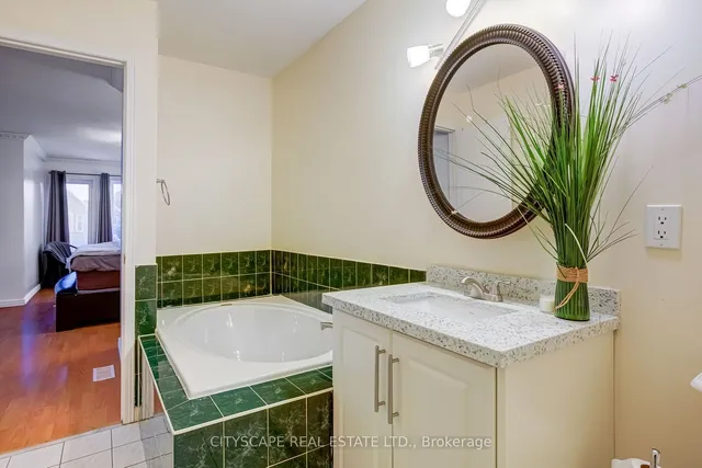 Additional image 17 of 102 Richwood Cres