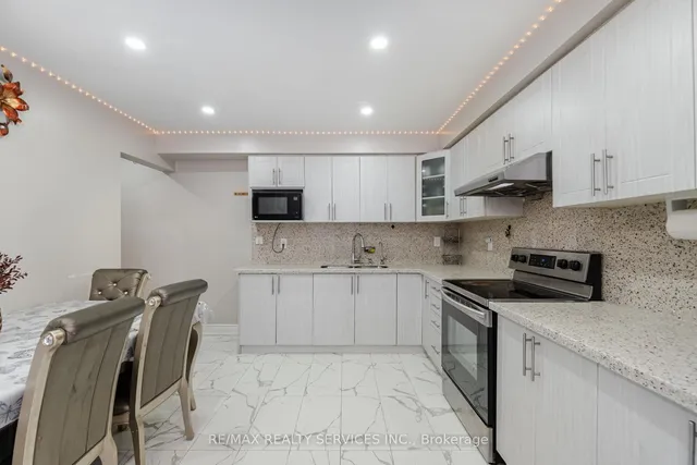 Additional image 19 of 67 Stoneledge Circ
