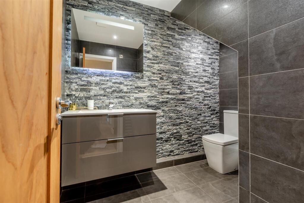 Additional image 18 of Grasmere Avenue, Sutton Coldfield