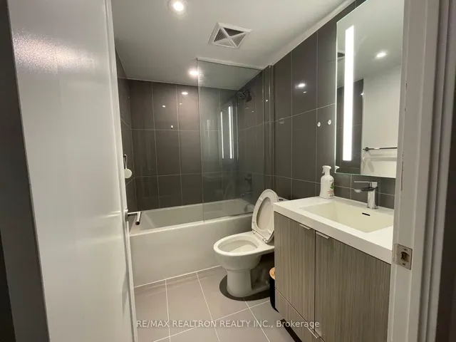 Additional image 7 of 585 Bloor St Unit 619