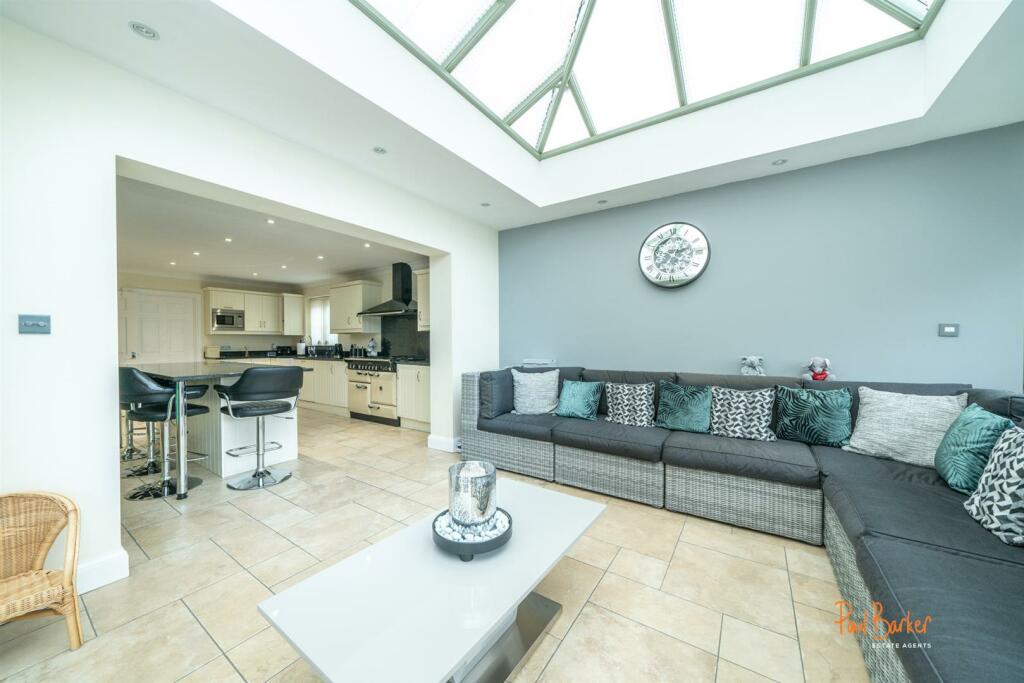 Additional image 12 of Park Street Lane, Park Street, St. Albans