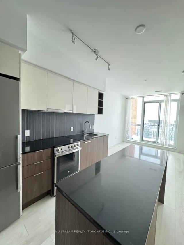 Additional image 7 of 31 Tippett Rd Unit 1612