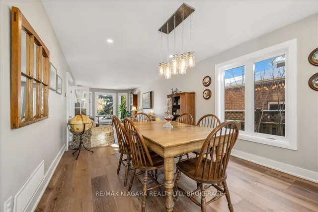 Additional image 11 of 1077 Grandeur Cres