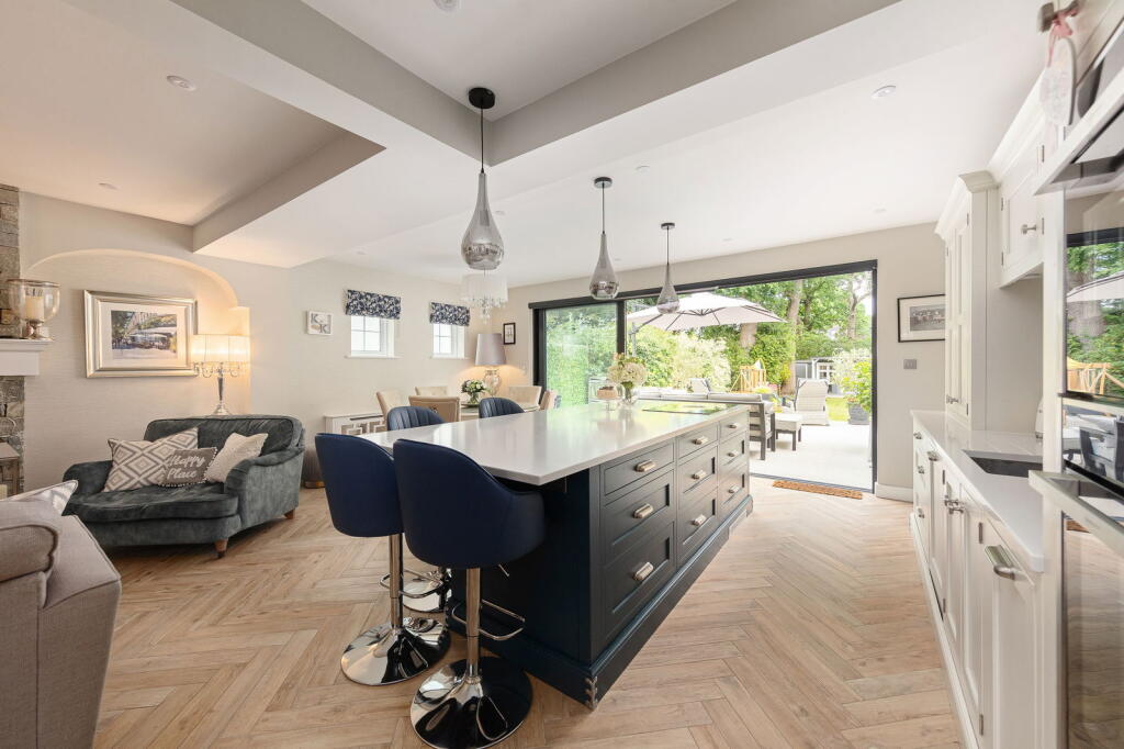 Additional image 11 of Hayes Chase, West Wickham, BR4