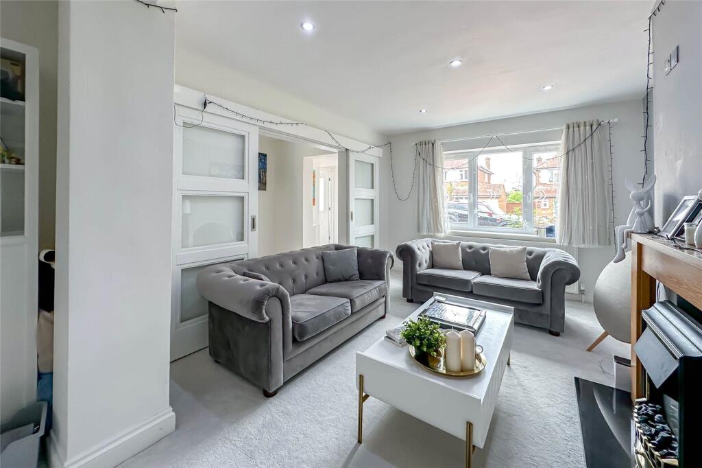 Additional image 18 of Pondfield Crescent, St. Albans, Hertfordshire, AL4