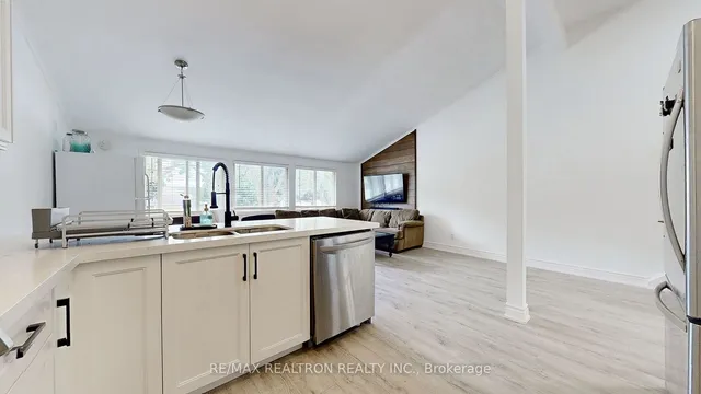 Additional image 10 of 1894 Kirkwall Cres Unit 20