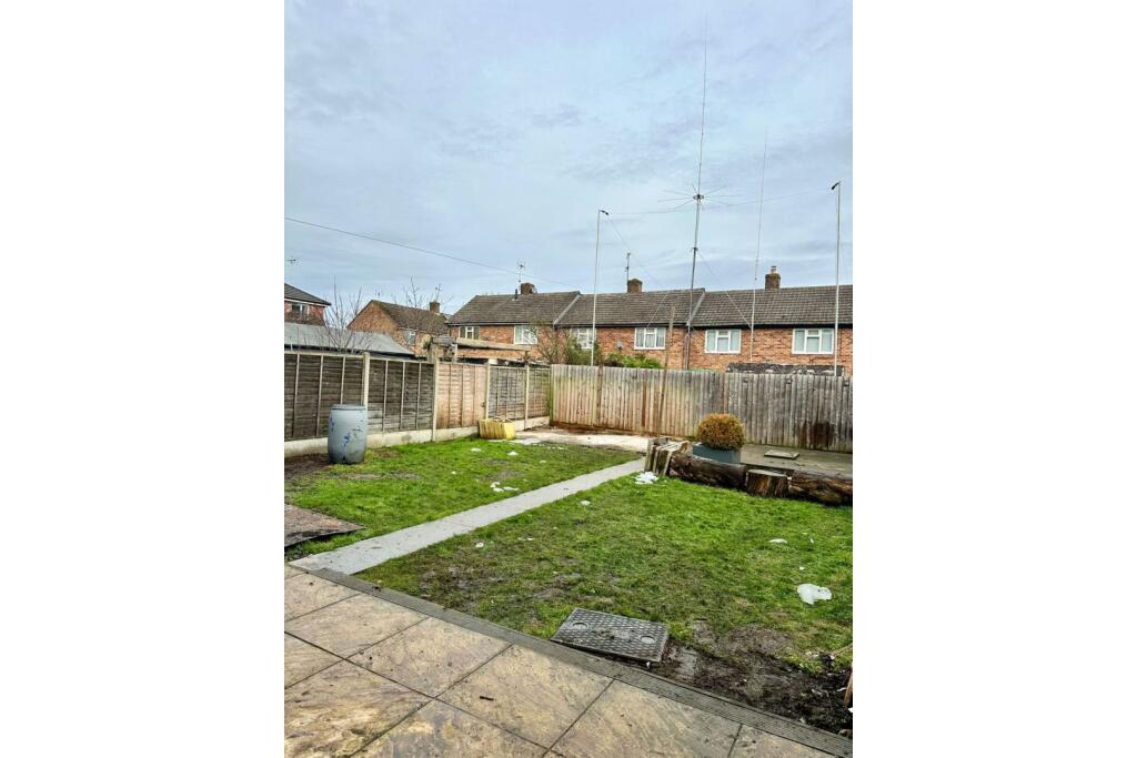 Additional image 21 of The Grove, Studley, B80