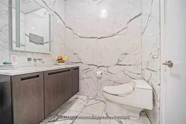 Additional image 19 of 180 University Ave Unit 5207