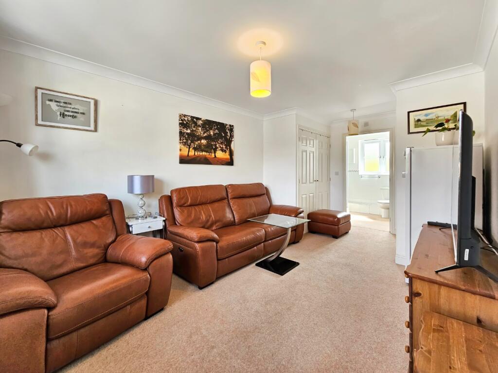 Additional image 9 of Grafton Drive, Highfields Caldecote