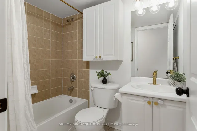 Additional image 25 of 870 Jane St Unit 108