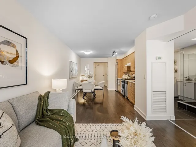 Additional image 6 of 320 Richmond St Unit 813