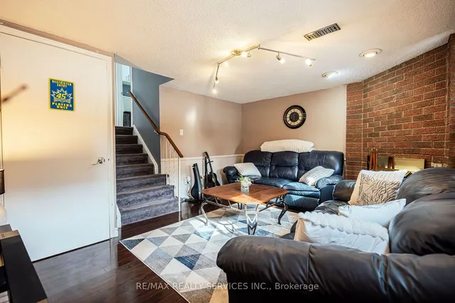 Additional image 20 of 54 Ferri Cres