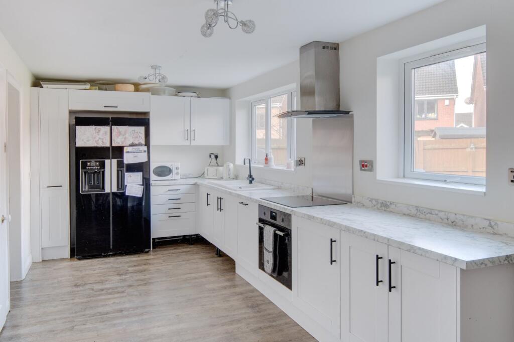 Additional image 24 of Sedgefield Walk, Catshill, Bromsgrove, Worcestershire, B61