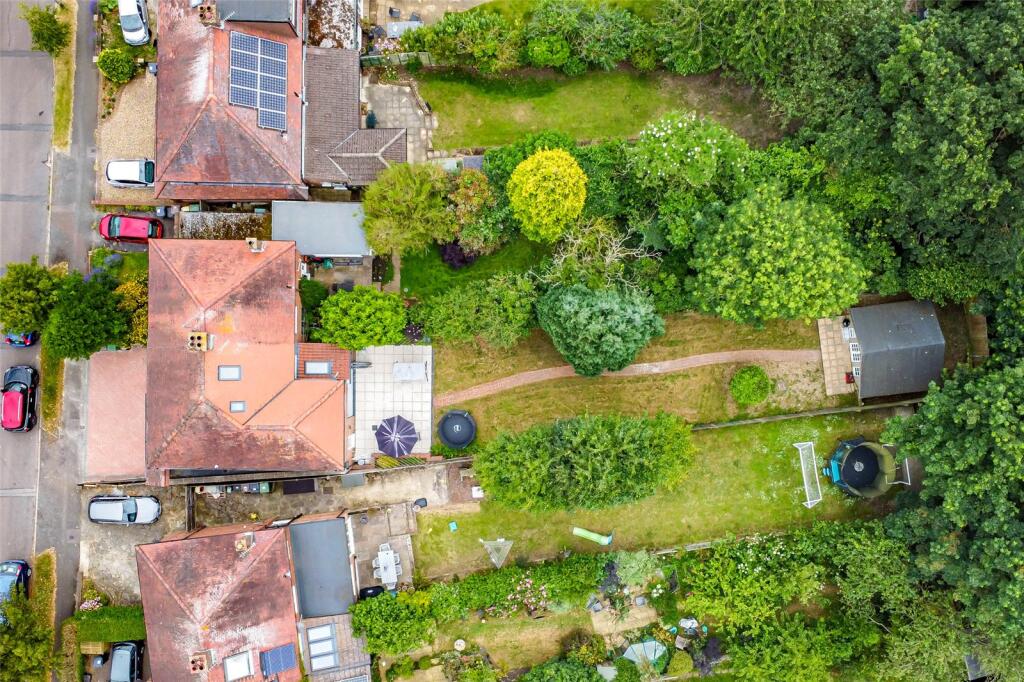 Additional image 17 of Pondfield Crescent, St. Albans, Hertfordshire, AL4